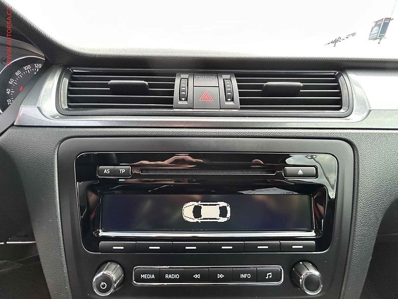 Škoda Rapid (2014) 1.2TSi, ČR, servis.kniha, AC - fotka 16 z 16