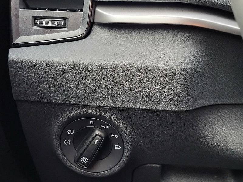 Škoda Karoq Classic 1,5TSI 110kW - fotka 17 z 28