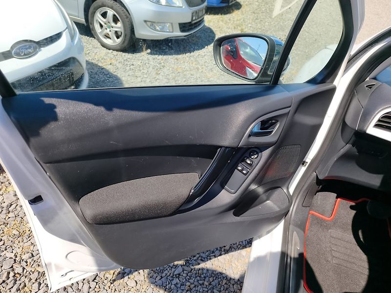 Citroën C3 (2013) - fotka 10 z 34