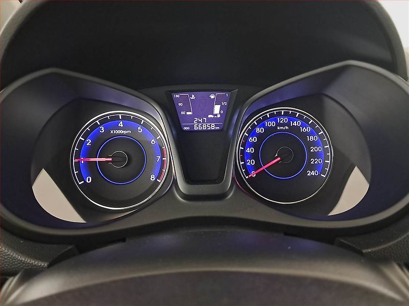 Hyundai ix20 (2014) 1.4 CVVT, ČR,1.maj, Serv.kniha - fotka 11 z 15