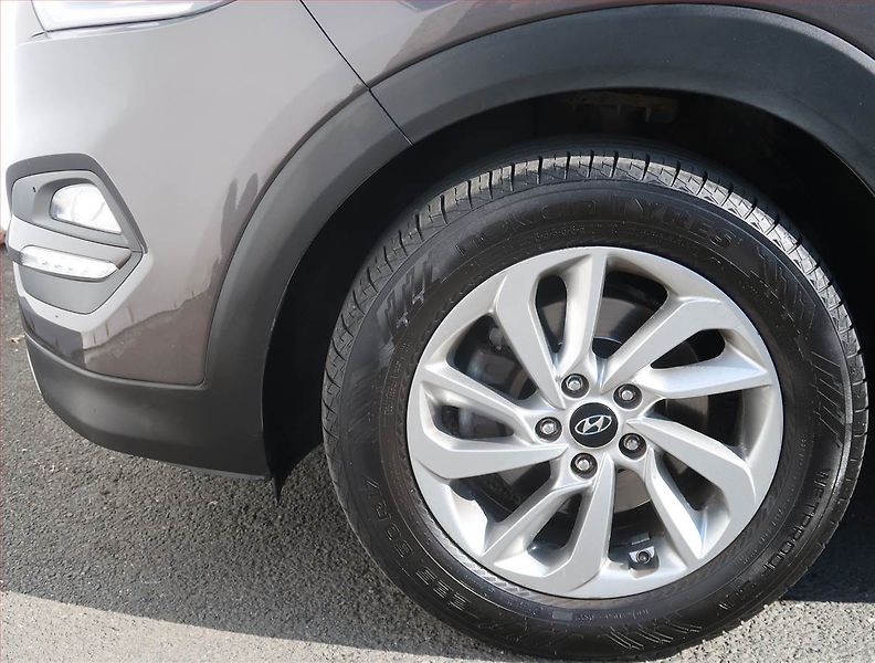 Hyundai Tucson (2016) Trikolor 1.7 CRDi, ČR,1.maj - fotka 15 z 23