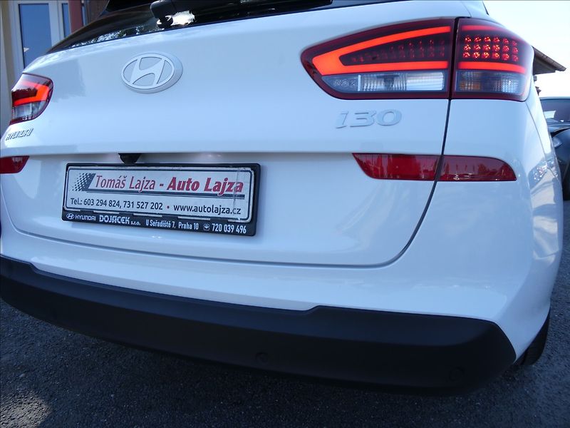 Hyundai i30 1,5 DPI 71kW Family,ČR,záruka - fotka 11 z 46