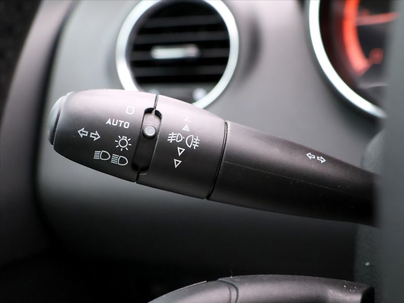 Peugeot 308 1,6 16V 88kW CZ Serv.Kniha - fotka 14 z 33