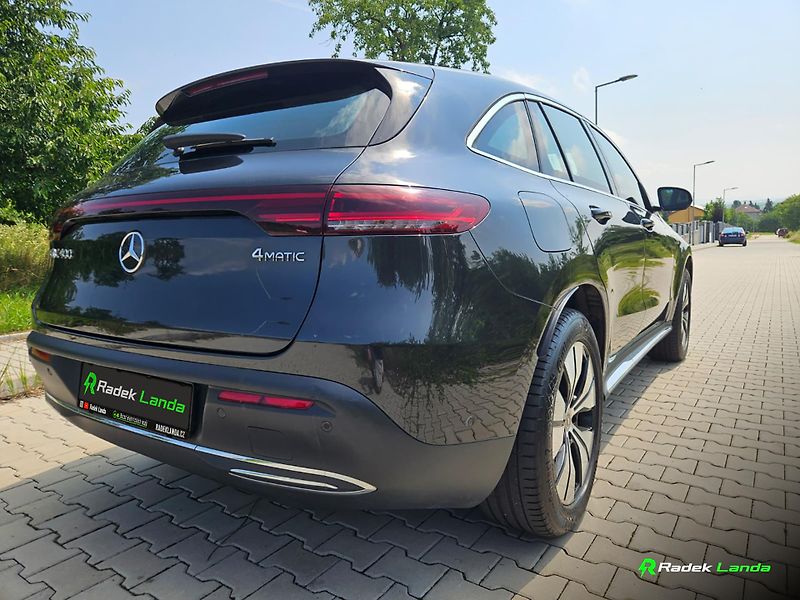 Mercedes-Benz EQC (2022) 4MATIC 80 kWh - fotka 5 z 17