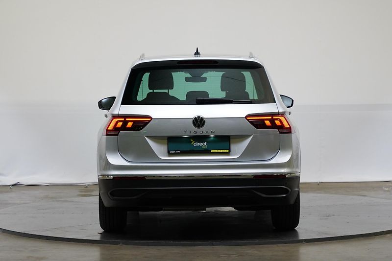 Volkswagen Tiguan - fotka 6 z 26