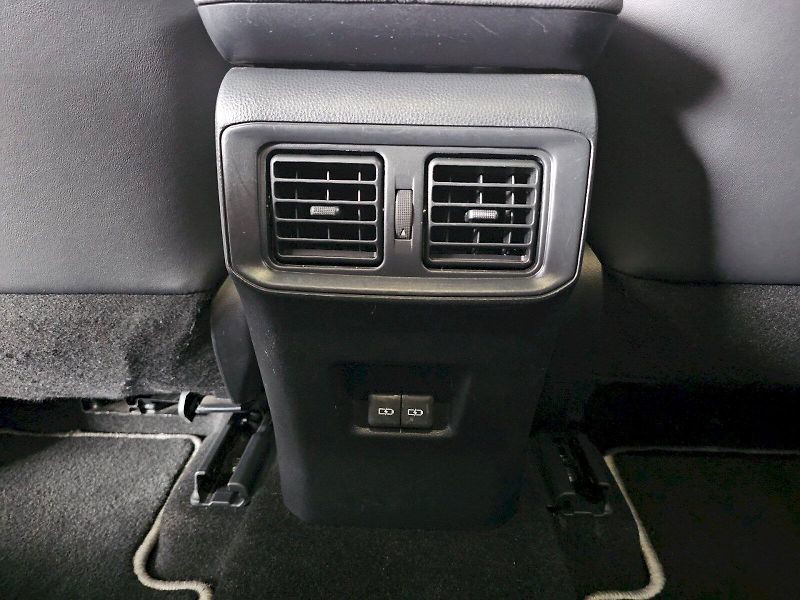 Toyota RAV4 (2025) 2.5HEV 222k 4X4 SELECTION - fotka 30 z 34
