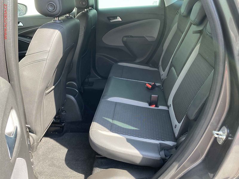 Opel Crossland X (2019) 1.2T, Innovation, navi - fotka 10 z 17