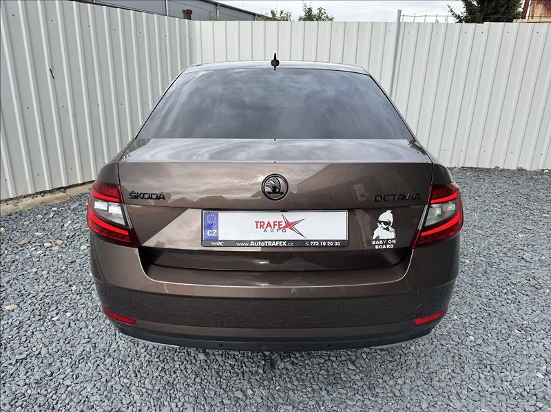 Škoda Octavia 2,0 TDI 110kW L&K ACC původ ČR - fotka 11 z 50