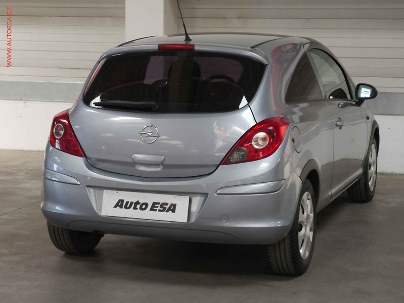 Opel Corsa (2009) 1.0i, AC - fotka 6 z 15