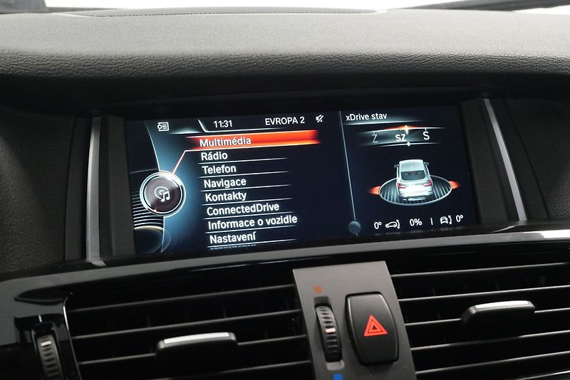 BMW X4 - fotka 17 z 23