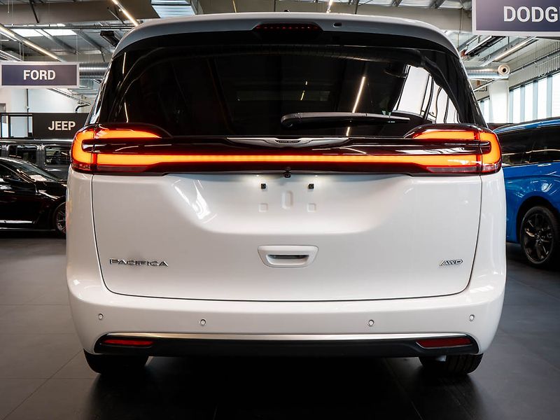 Chrysler Pacifica (2026) 3.6 V6 Pinnacle AWD 2x LCD - fotka 4 z 38