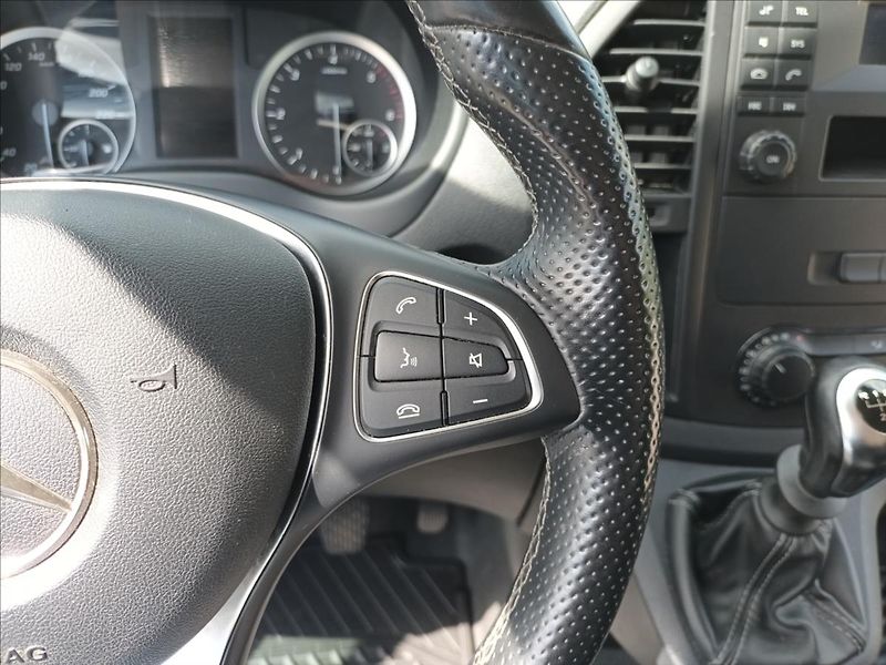 Mercedes-Benz Vito 1,8 114CDI,100KW,ČR,8MÍST, - fotka 31 z 38