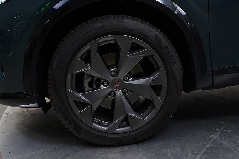 Cupra Formentor - fotka 11 z 11