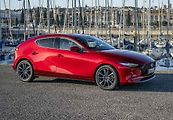 Mazda 3 - od 811 900 Kč.
