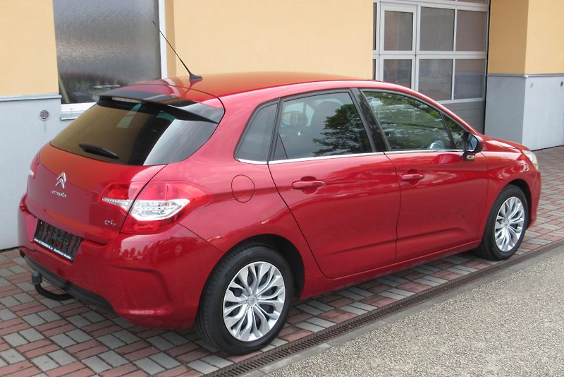 Citroën C4 1.6 VTi KLIMA TAŽNÉ 1.MAJITEL - fotka 5 z 21