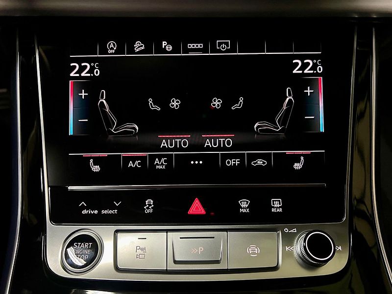 Audi Q7 50TDI QUATTRO S-LINE, EL.TAŽNÉ - fotka 23 z 33