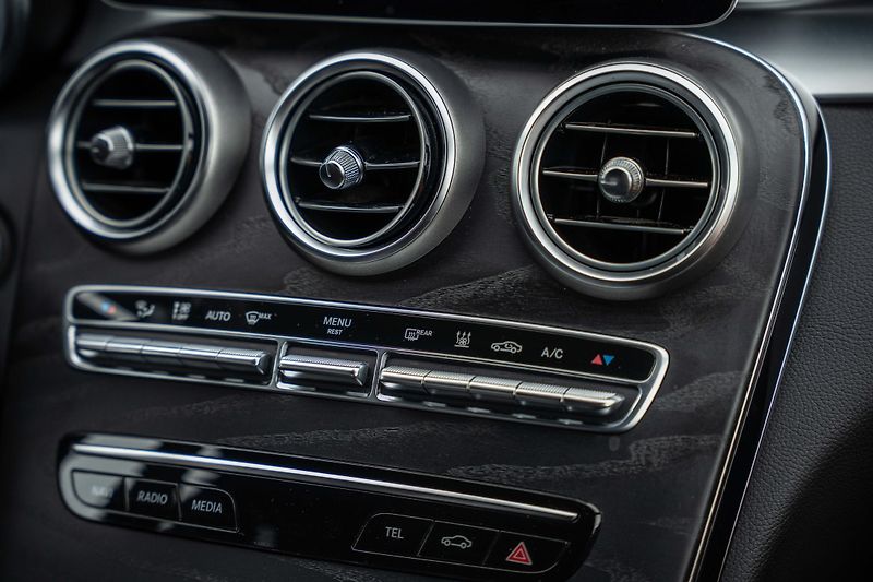 Mercedes-Benz Třídy C (2019) 43 AMG Night packet, Burmester - fotka 29 z 36