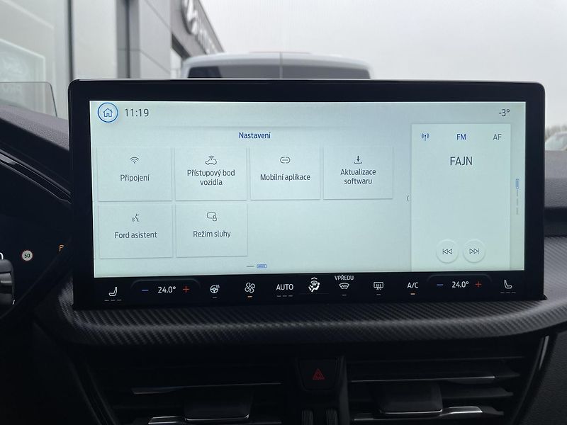 Ford Kuga ST-Line X 2,5 HEV 134 kW AT - fotka 33 z 39