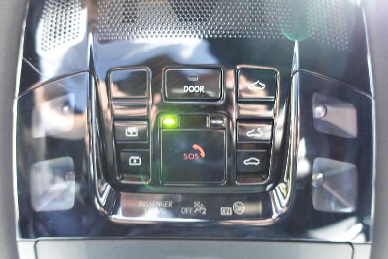 Lexus RX 450h plus RX450h+ Plug-in Luxury Panoram - fotka 39 z 43
