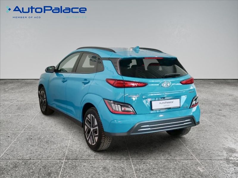 Hyundai Kona 0,0 POWER CZECH EDITION 150KW - fotka 6 z 22