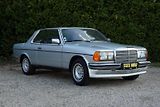 Mercedes-Benz 123 (1977) 230 CE - náhled 4