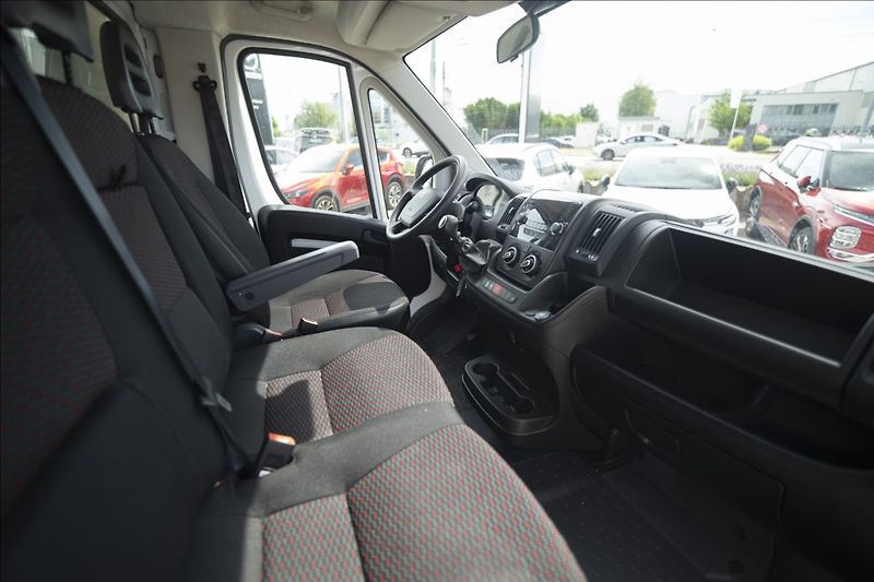 Peugeot Boxer 2,2 BlueHDI 1. MAJITEL ČR DPH - fotka 10 z 28
