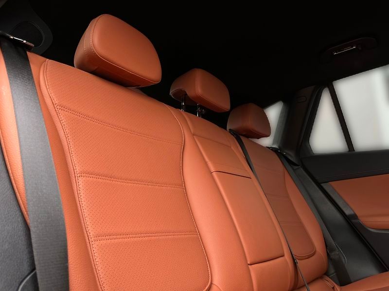 Mercedes-Benz GLC SUV 220 d 4MATIC Avantgarde - fotka 18 z 18