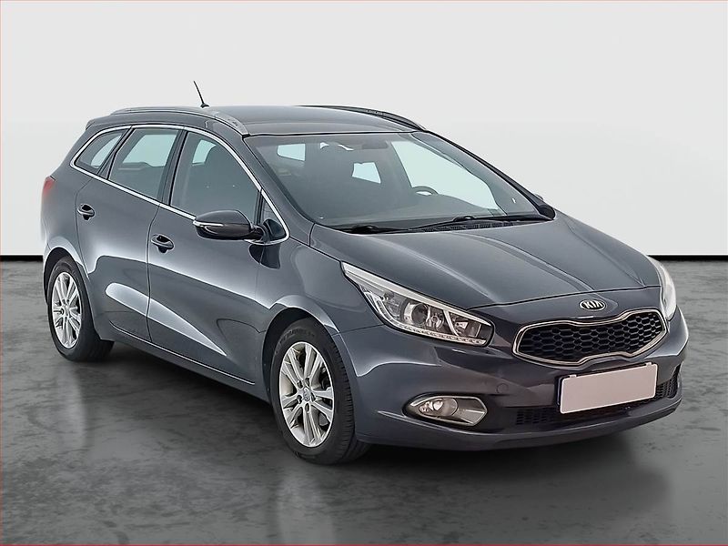 Kia Ceed (2012) 1.6 GDI, nová STK, jezdí dobře - fotografie inzerátu
