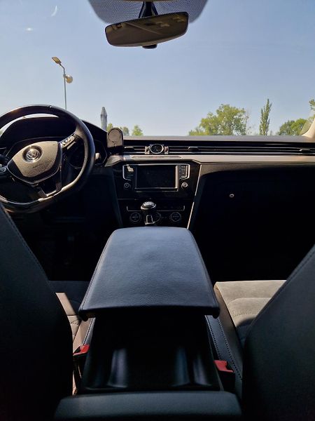 Volkswagen Passat (2016) B8 2.0TDi Highline 140kW - fotka 14 z 19