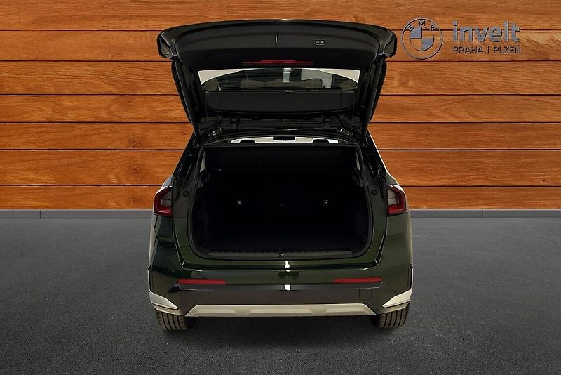 BMW X1 sDrive18d - fotka 4 z 14