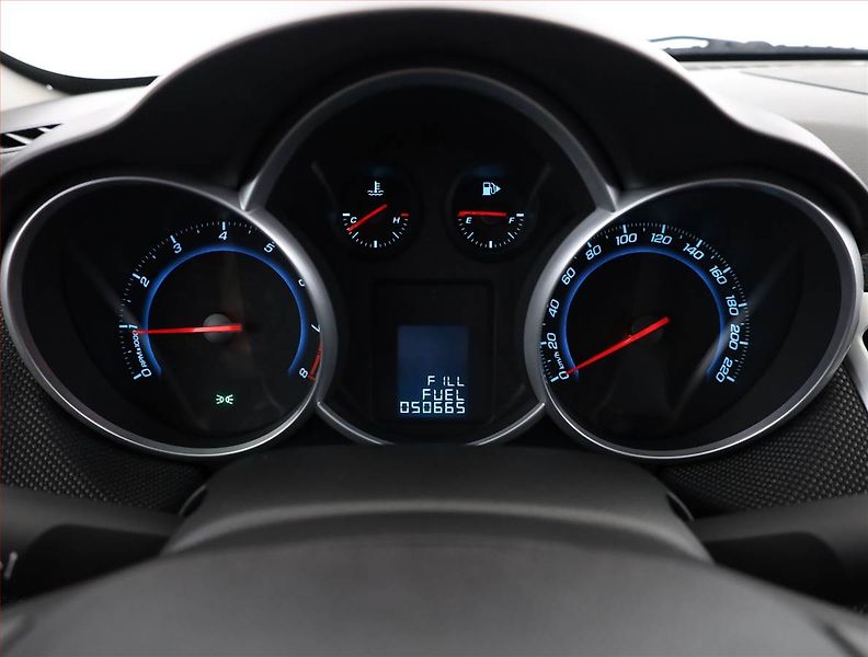 Chevrolet Cruze (2012) 1.6 i 16V, ČR,1.maj, Tempomat - fotka 9 z 13