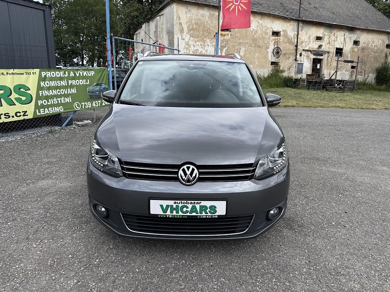 Volkswagen Touran - fotka 2 z 22