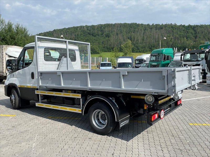 Iveco Daily (2026) 3,0   70C18H nosič kontejnerů - fotka 2 z 9