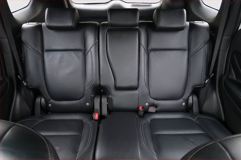 Mitsubishi Outlander (2021) Instyle 2.4 PHEV - fotka 10 z 25