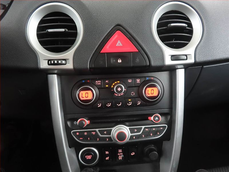 Renault Koleos (2011) 2.0 dCi, 4X4, Serv.kniha - fotka 12 z 17