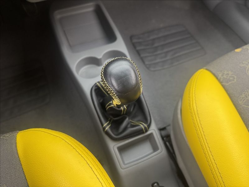 Škoda Felicia 1,6 FUN PO KOMPLETNÍ RENOVACI - fotka 11 z 33