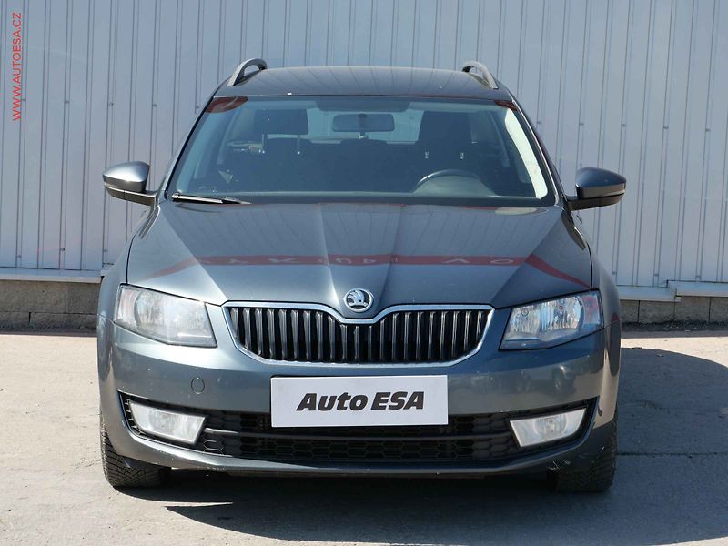 Škoda Octavia (2015) 1.6 TDi 4x4, ČR, Ambition, TZ - fotka 2 z 16