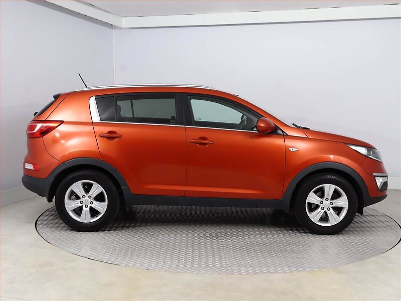 Kia Sportage (2013) 1.6 GDI - fotka 6 z 17