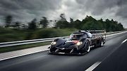 Ultima GTR. „Zde dostala Ultima další úpravy společně s novými koly, závodním vzduchovým zvedákem atd. Fungovala skvěle, až na ta otravná kola se středovou maticí!“