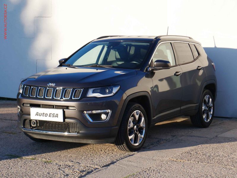 Jeep Compass (2017) 2.0 MJT 4x4, AT, navi, park - fotka 3 z 15