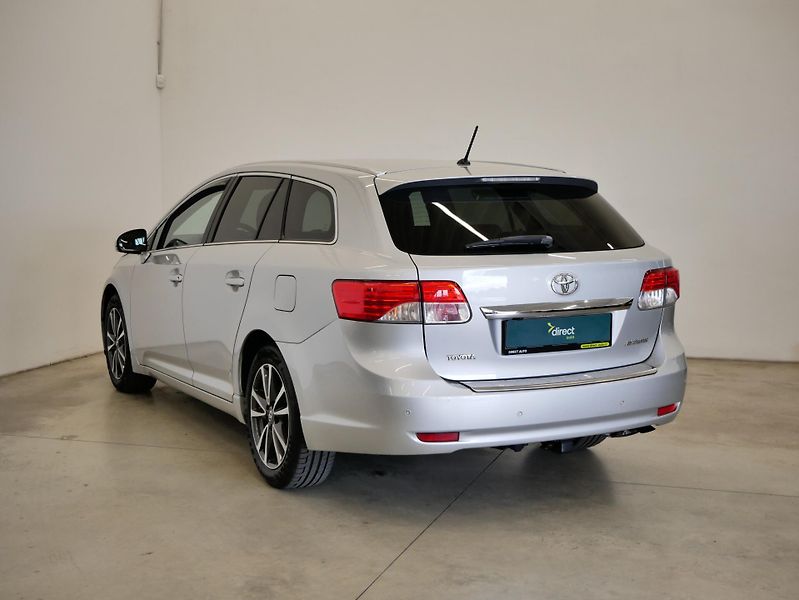 Toyota Avensis - fotka 7 z 24