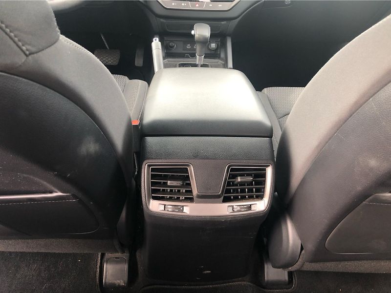 SsangYong Musso A Grand 2.2 e-XDi TD AT 4x4 - fotka 22 z 28