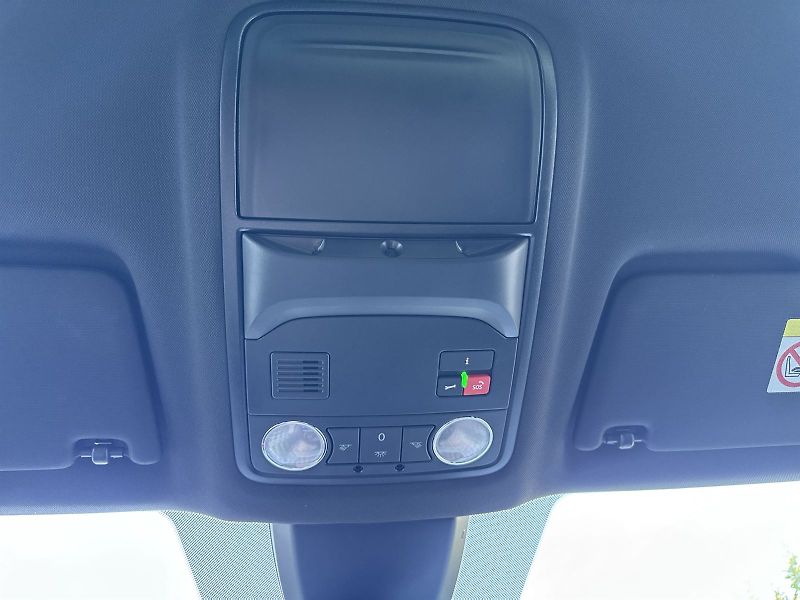Škoda Karoq (2025) 1.5 TSI DSG Sportline - fotka 25 z 33