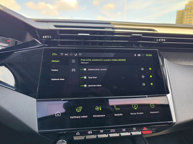 Peugeot 308 1.2 Puretech/96kW Allure EAT8 - fotka 15 z 33