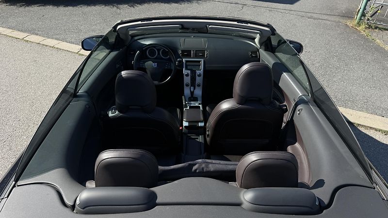 Volvo C70 (2011) T5 CABRIO 75 TIS KM 169KW - fotka 12 z 12