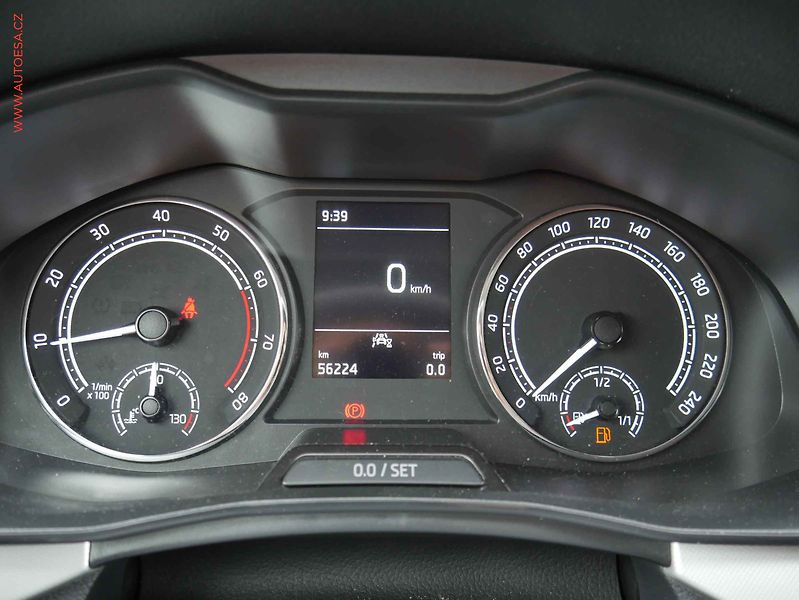 Škoda Kamiq (2021) 1.5TSi, 2.maj,ČR, Style - fotka 20 z 22