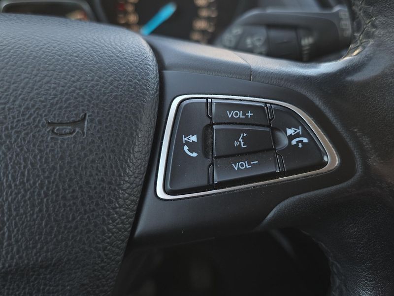 Ford Kuga (2019) 2.0 TDCi 4x4 110kW A/T, Prav. - fotka 12 z 24