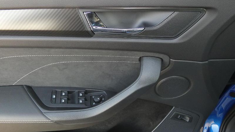 Škoda Kodiaq 2,0 TDI DSG 4x4 Sportline - fotka 9 z 25