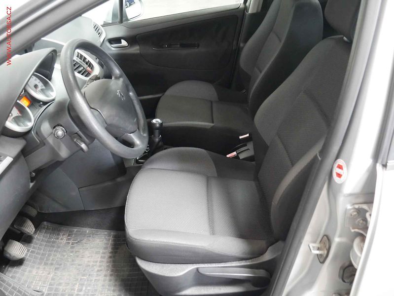 Peugeot 207 (2010) 1.4 HDi, 2.maj, AC - fotka 9 z 16