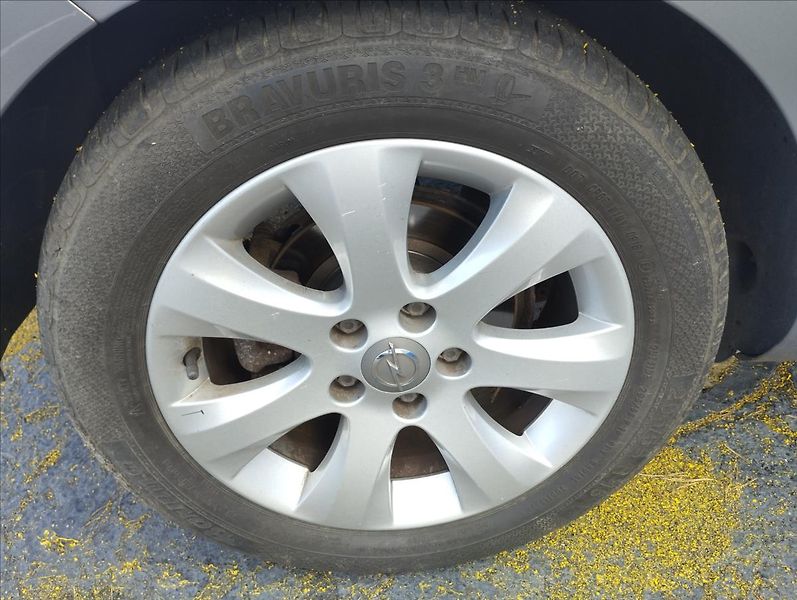 Opel Meriva 1,4 - fotka 13 z 20
